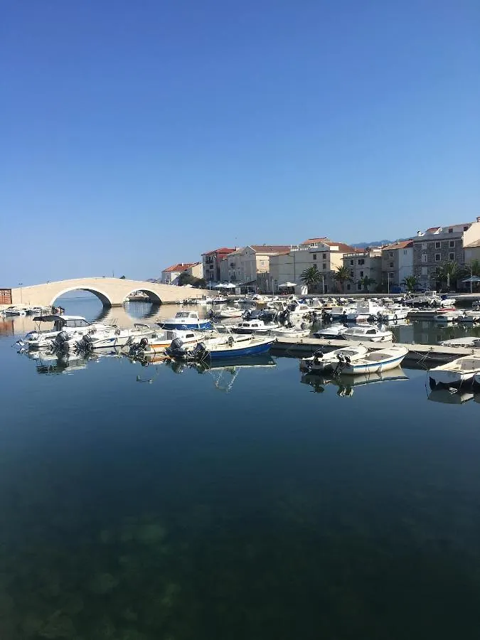 4Rest Vila Pag Town 0*,  Croazia